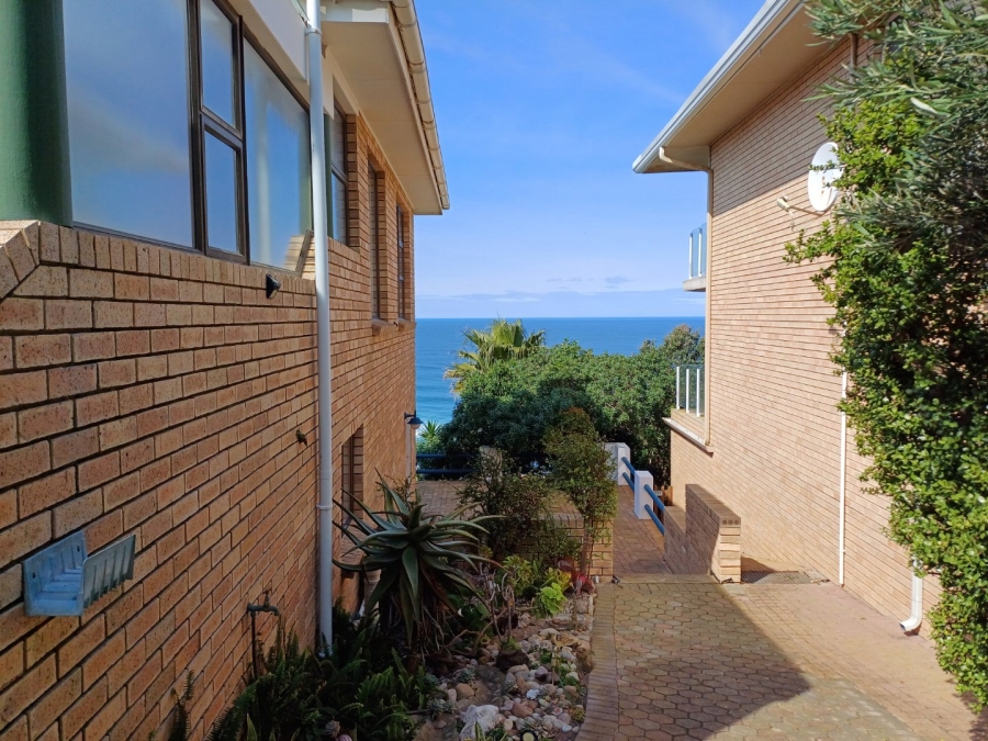 5 Bedroom Property for Sale in Dana Bay Western Cape